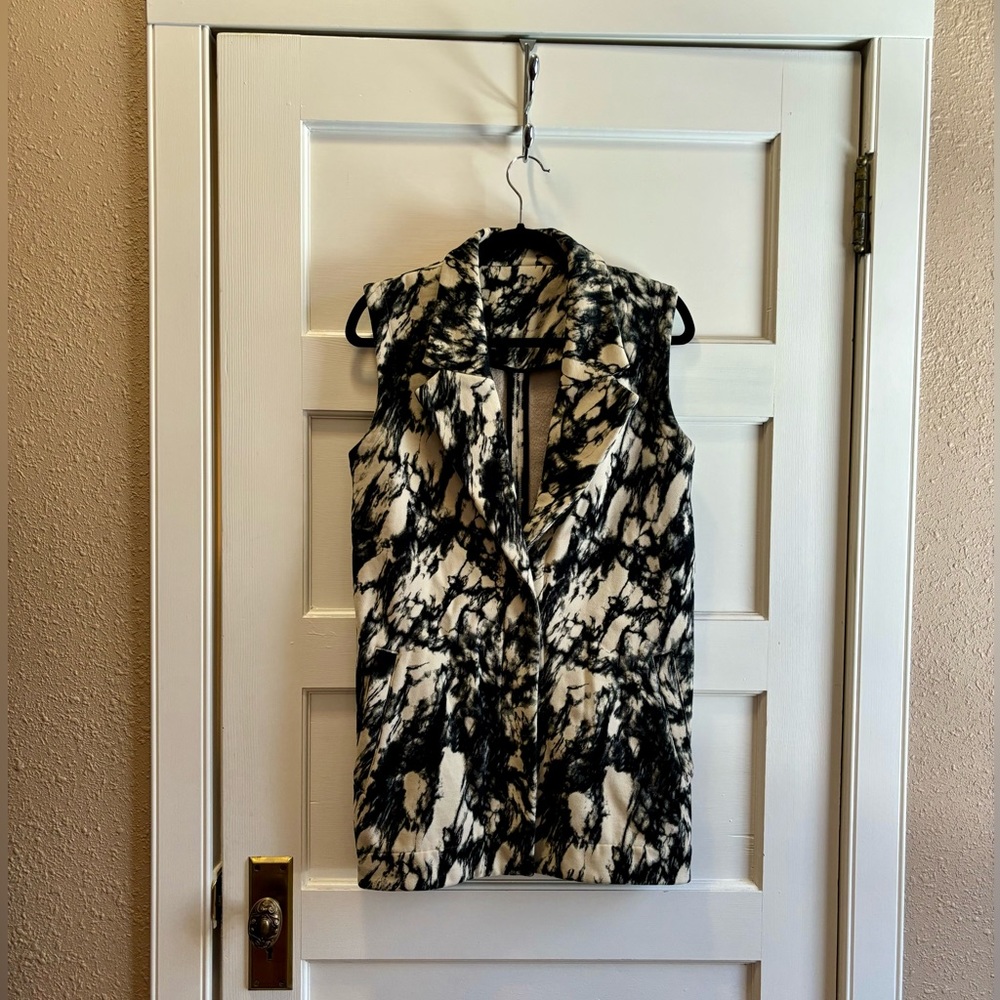 Lululemon Vest Sz. 4